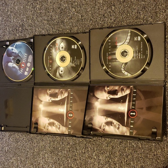 Multiple DVD's - Picture 2 of 7